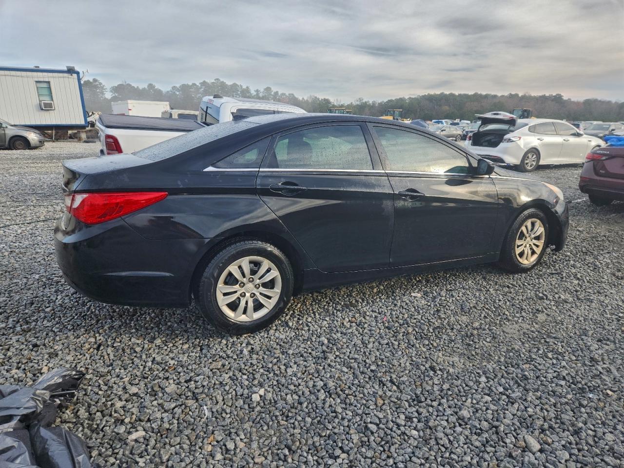 2013 HYUNDAI SONATA GLS photo 3