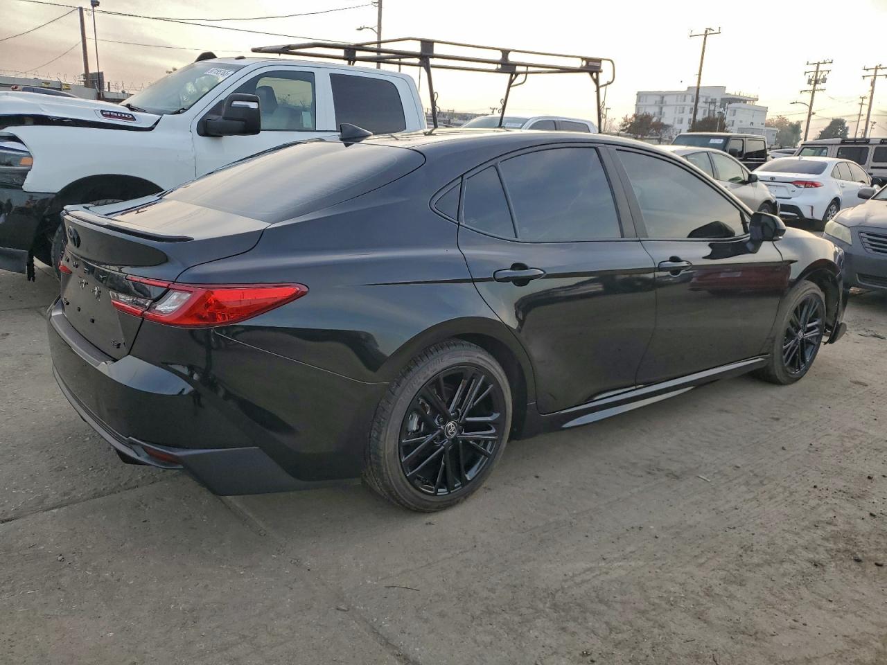 2025 TOYOTA CAMRY XSE photo 7