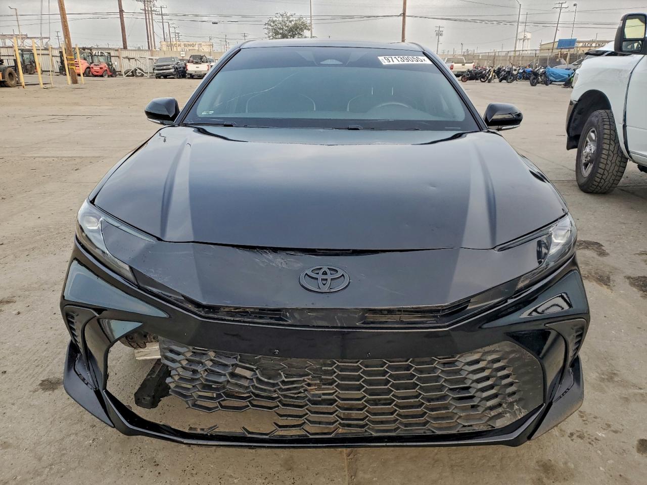 2025 TOYOTA CAMRY XSE photo 13