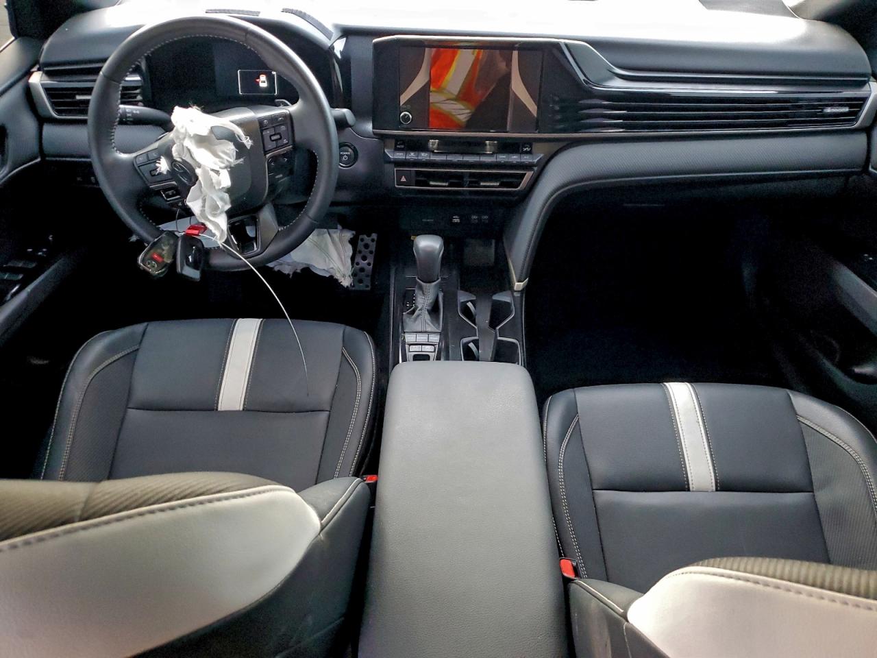 2025 TOYOTA CAMRY XSE photo 22