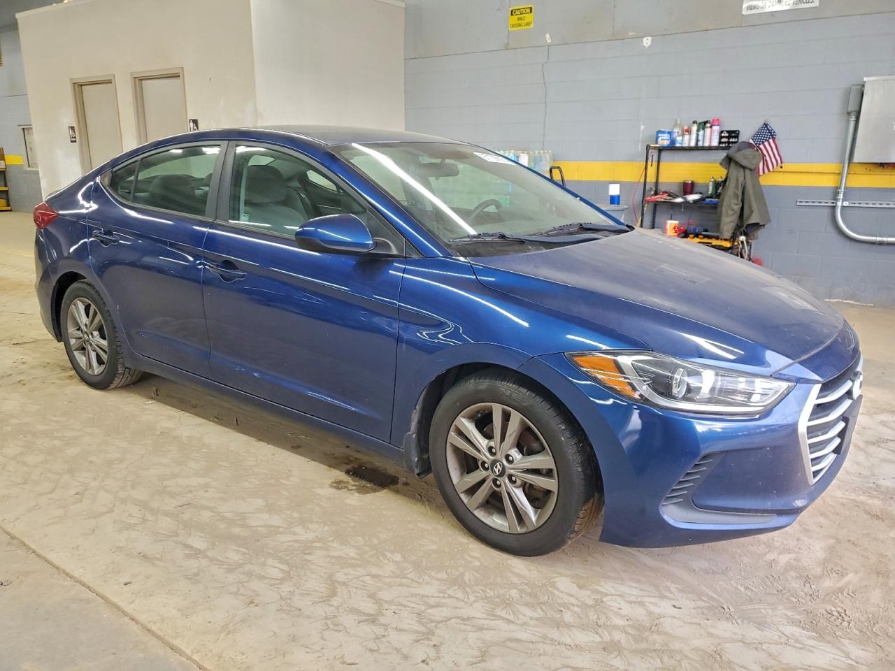 2017 HYUNDAI ELANTRA SE photo 4