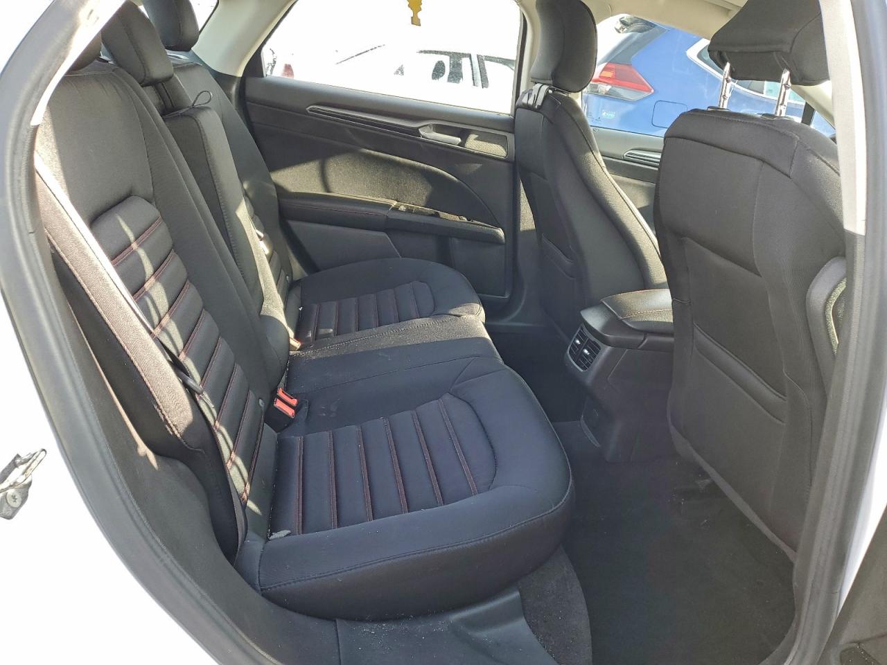 2016 FORD FUSION SE photo 10