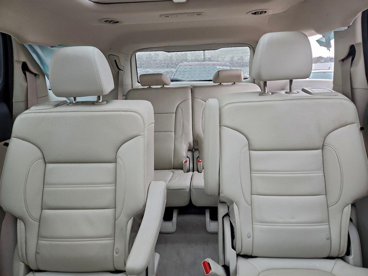 2023 GMC ACADIA DENALI photo 10