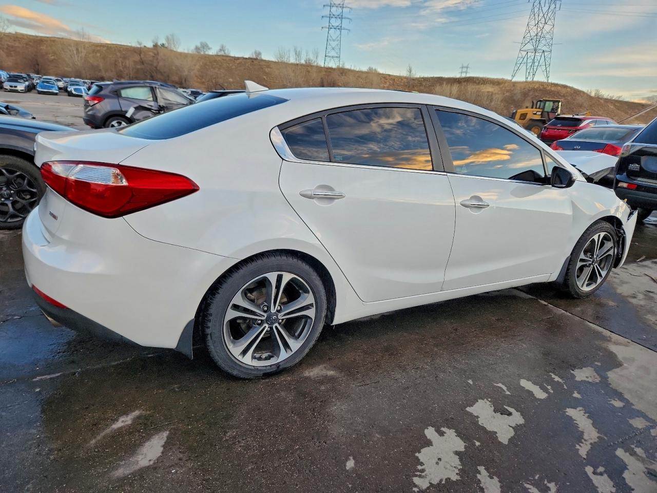 2014 KIA FORTE EX photo 3
