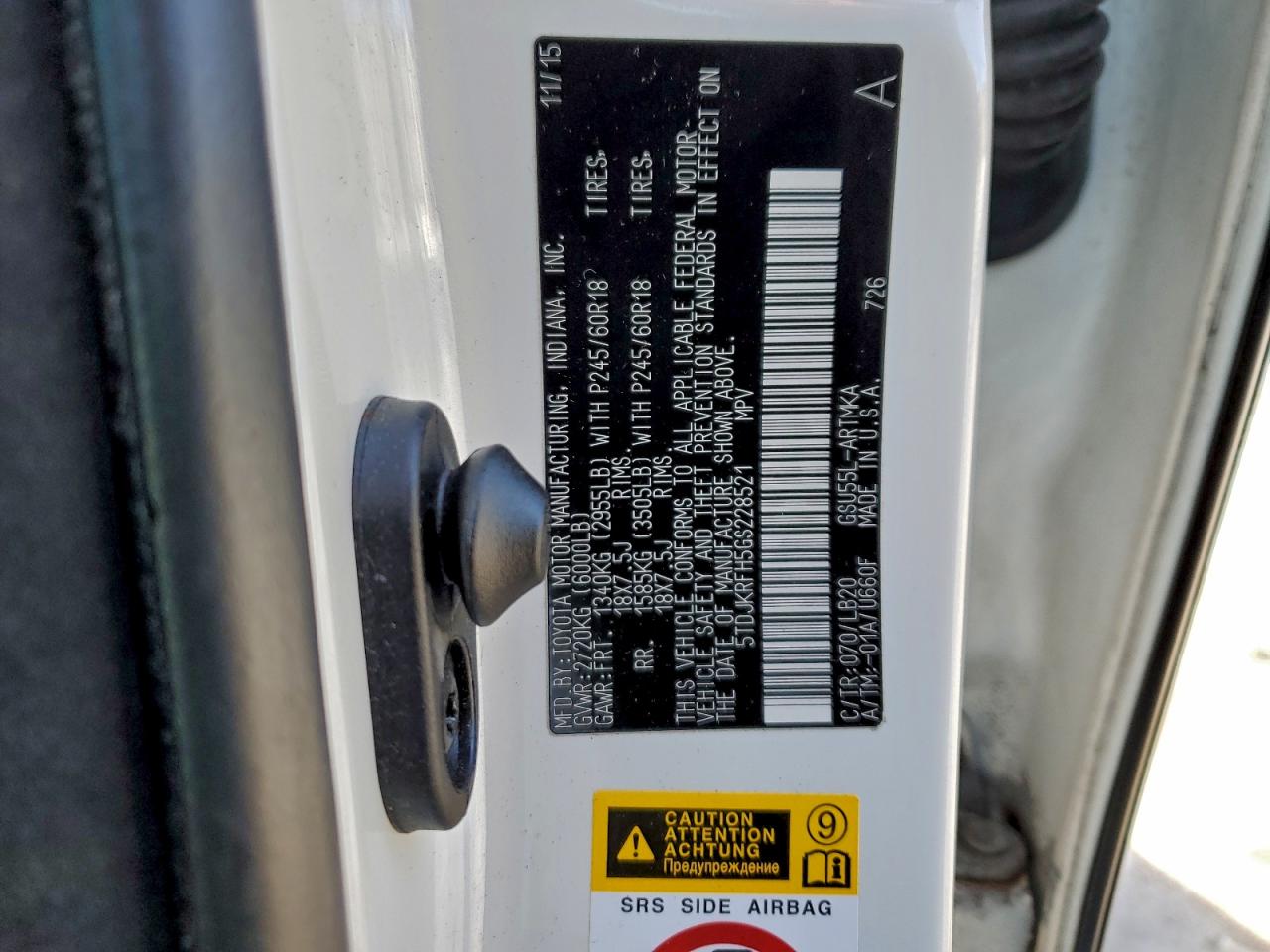 2016 TOYOTA HIGHLANDER XLE photo 14