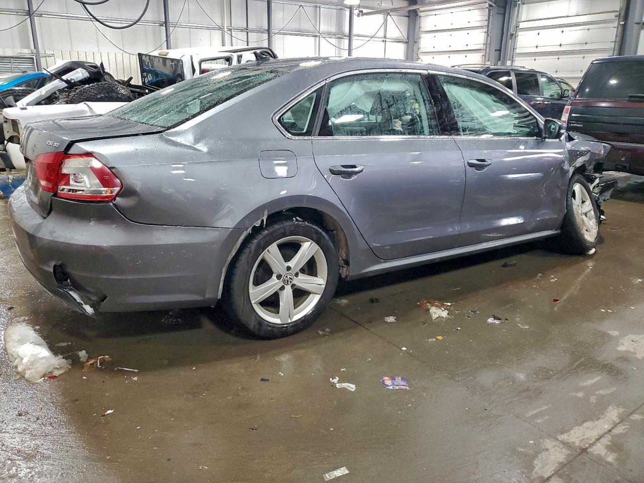 2015 VOLKSWAGEN PASSAT SE photo 3