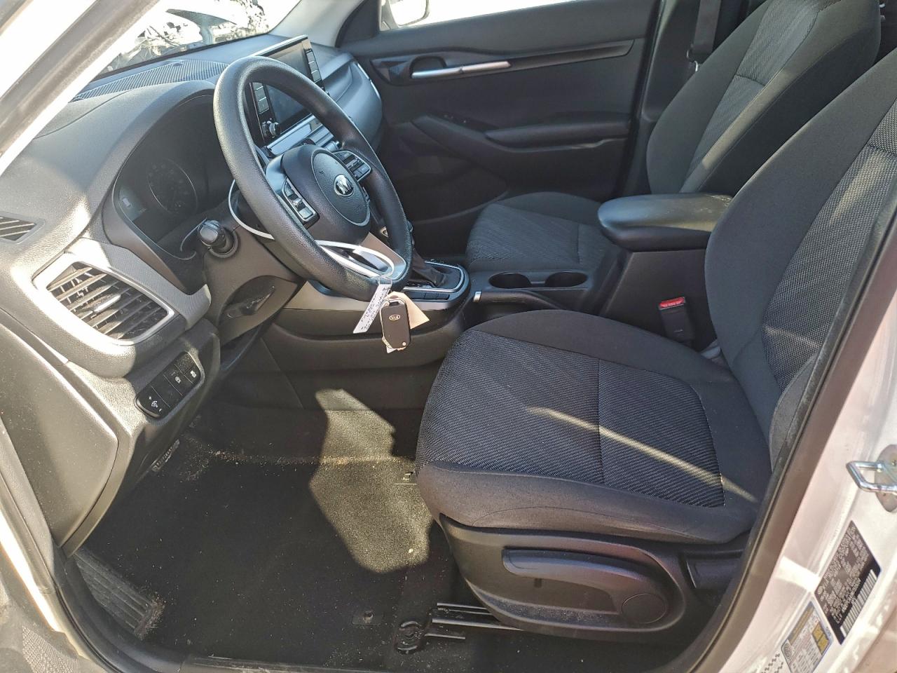 2021 KIA SELTOS LX photo 19