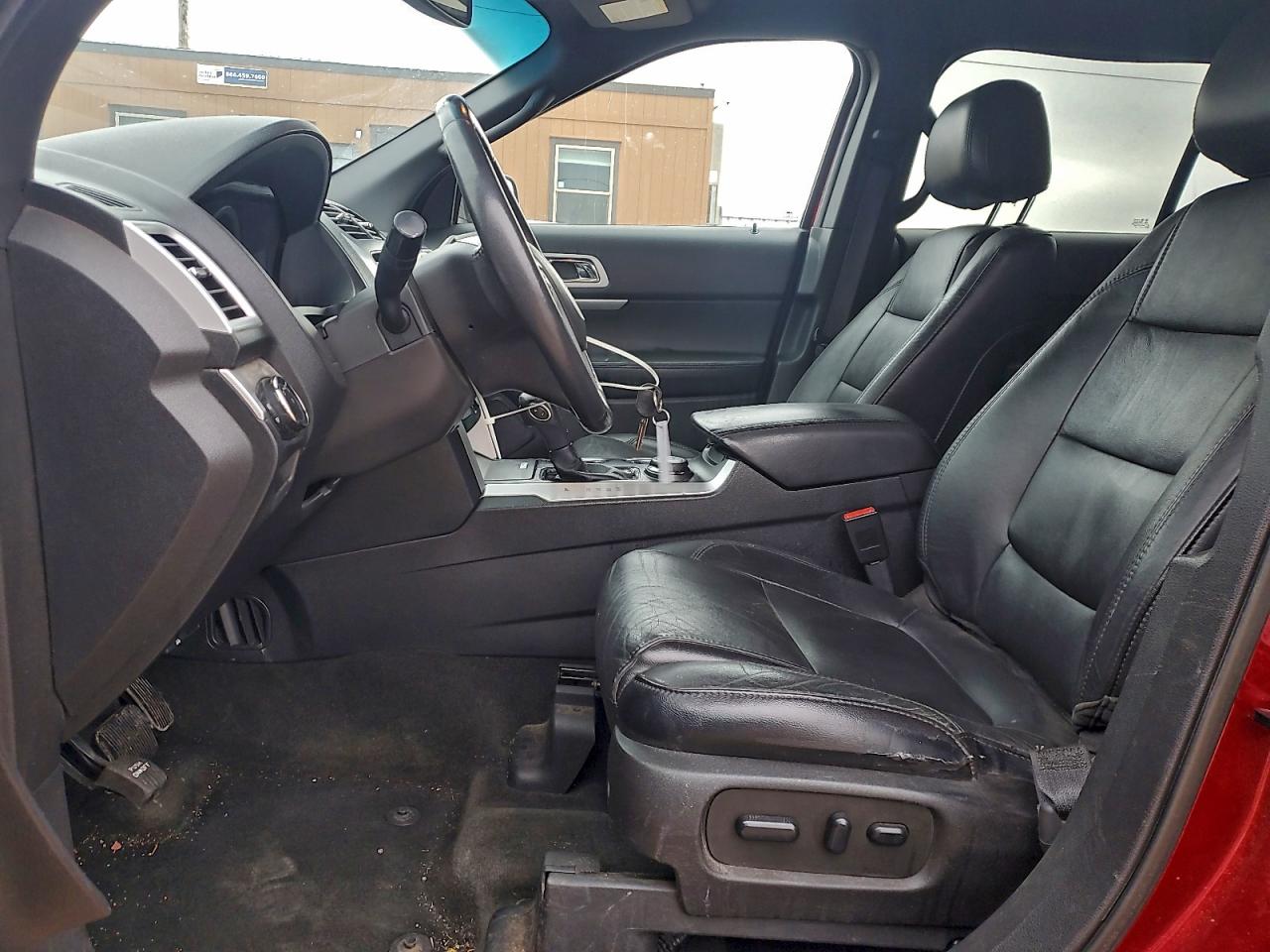 2015 FORD EXPLORER XLT photo 13