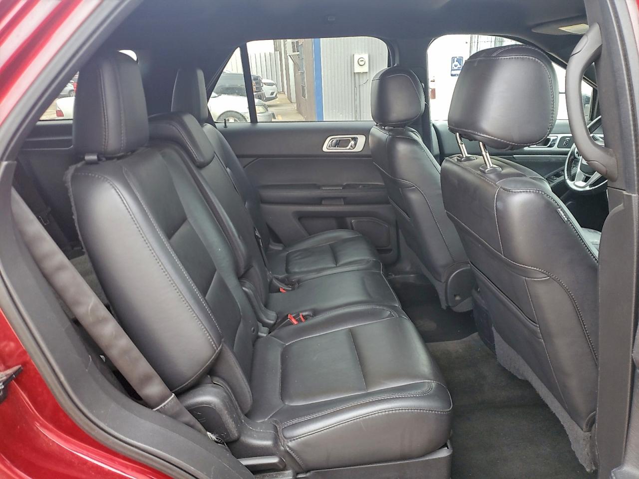 2015 FORD EXPLORER XLT photo 19