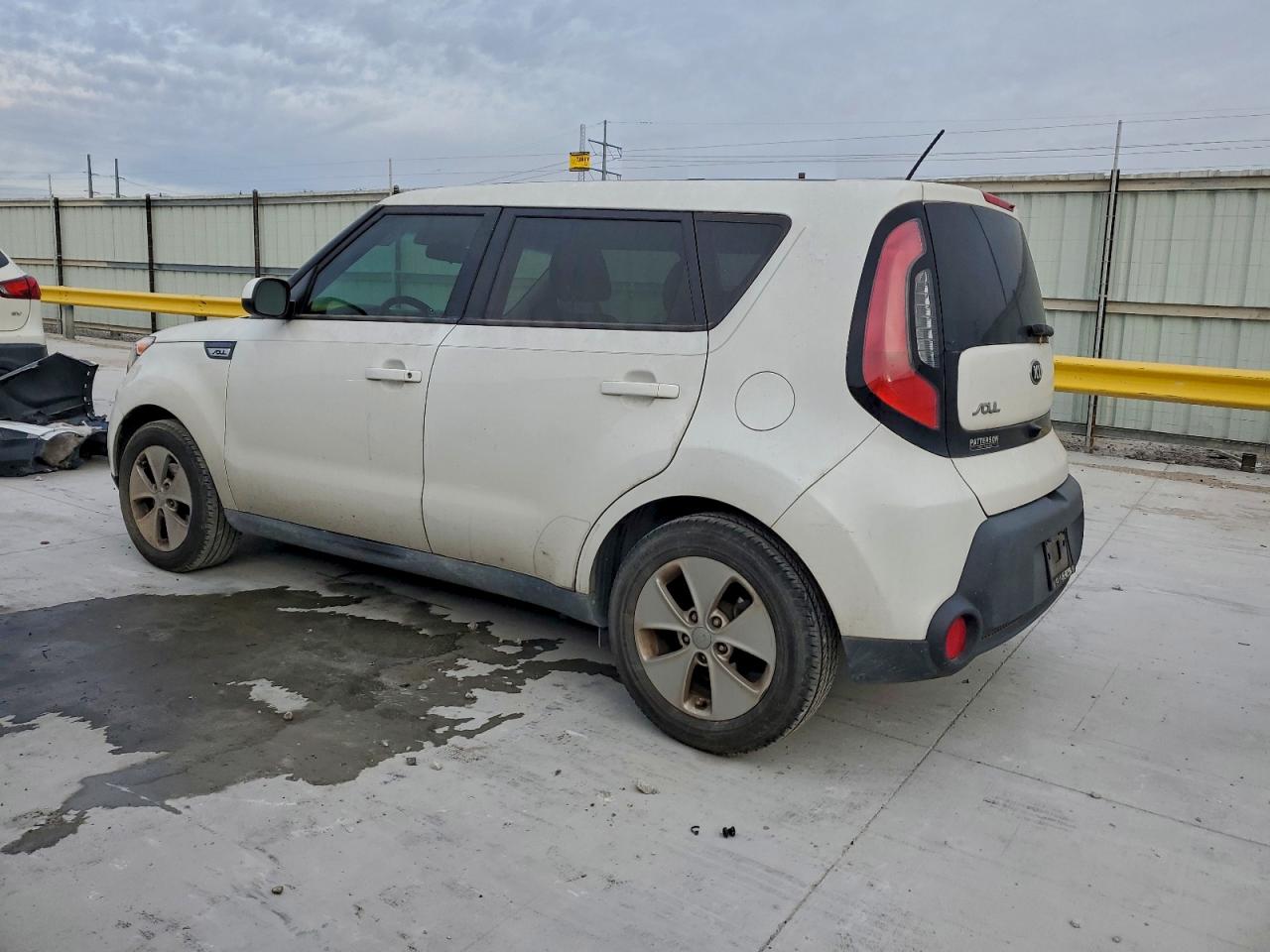 2015 KIA SOUL photo 2