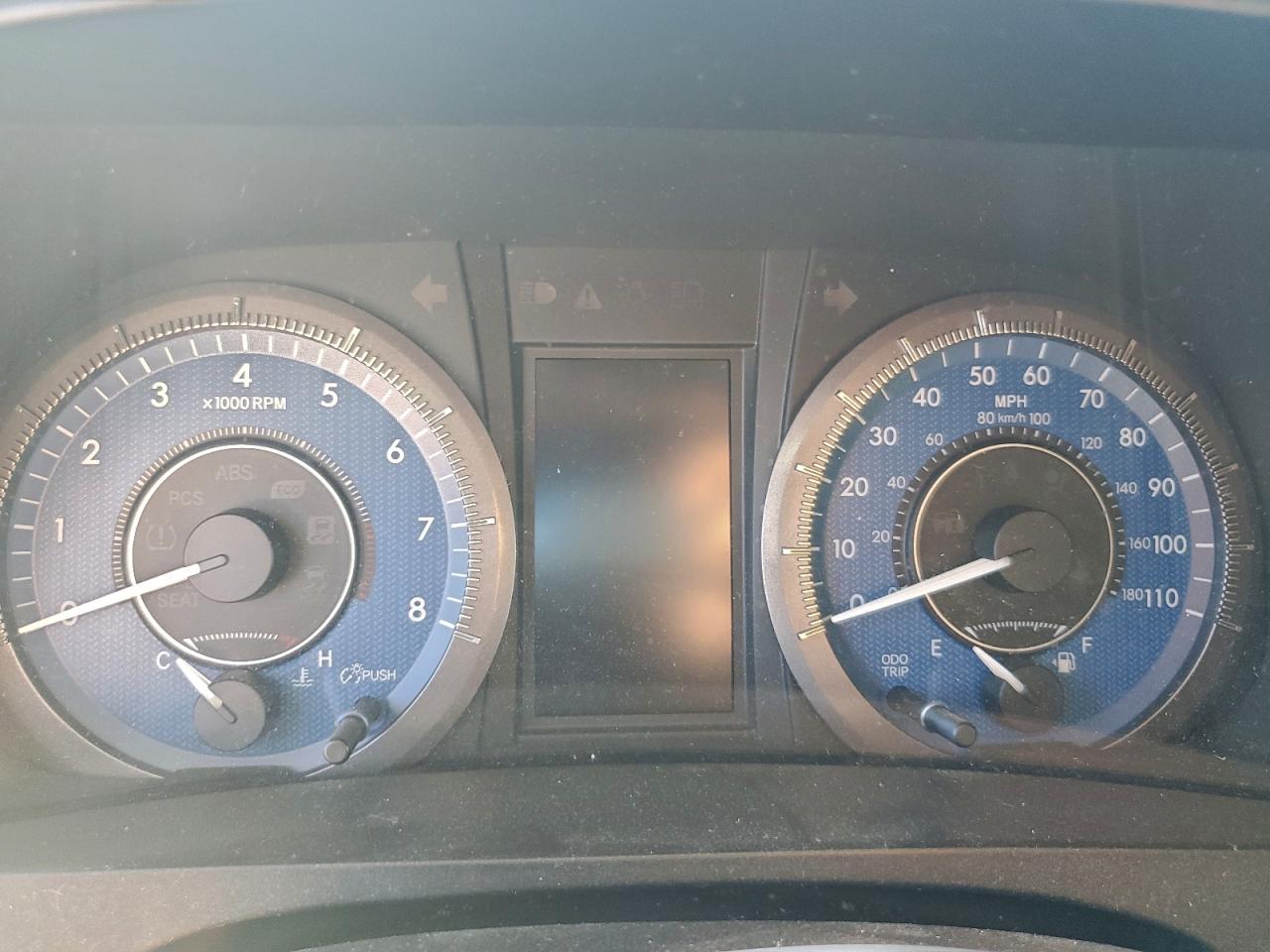 2017 TOYOTA SIENNA XLE photo 9
