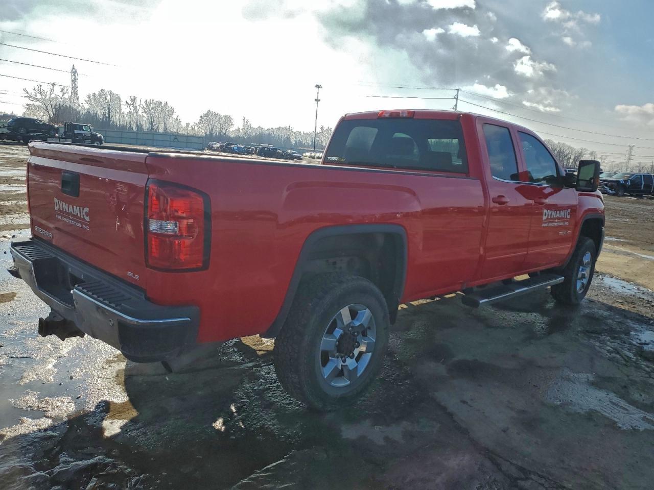 2017 GMC SIERRA K2500 SLE photo 3