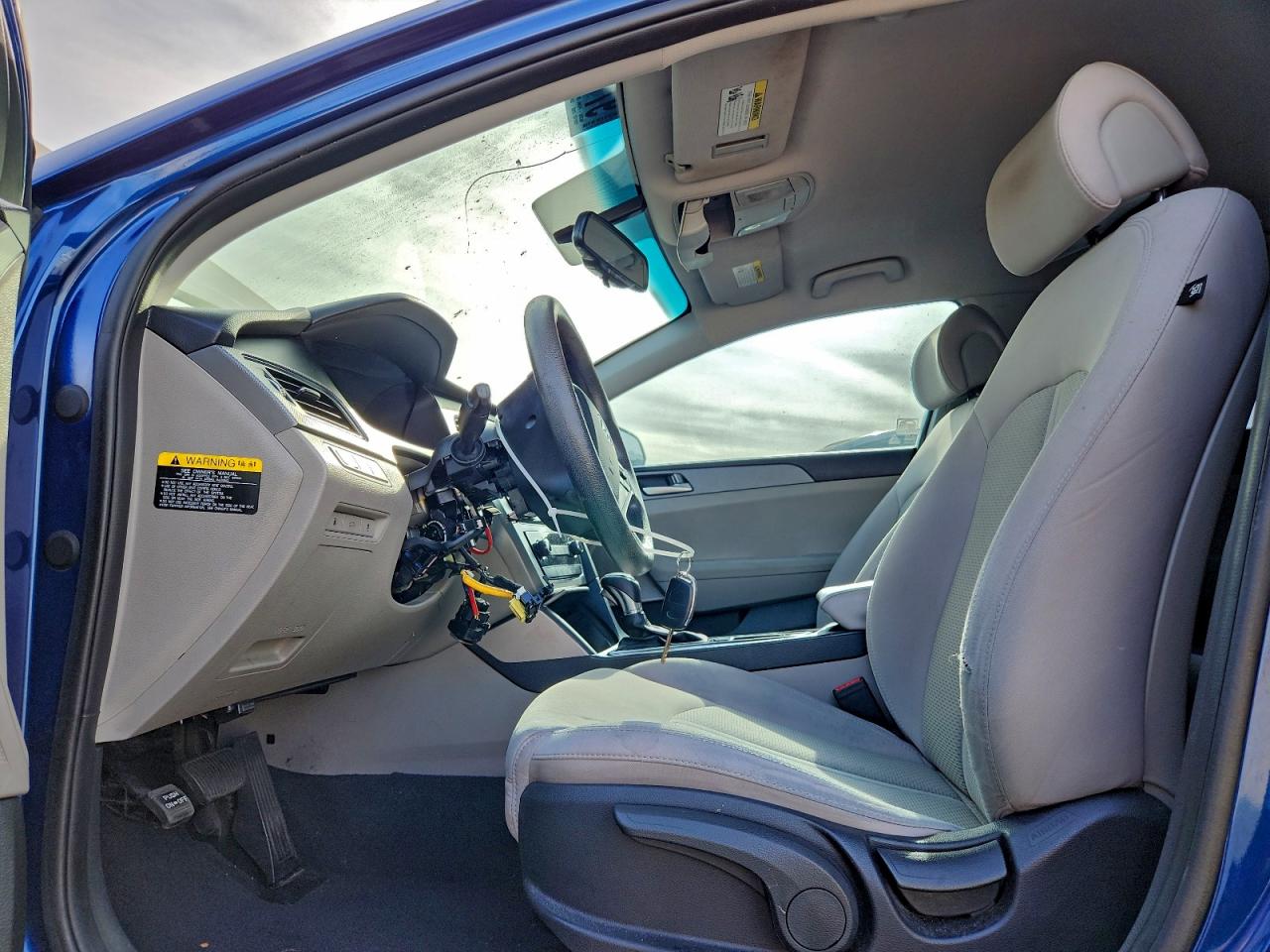 2017 HYUNDAI SONATA SE photo 19