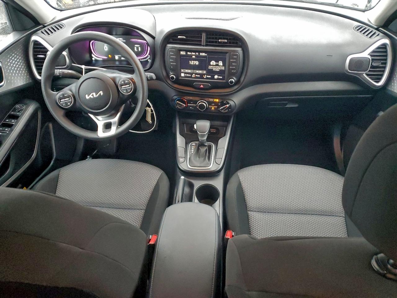 2025 KIA SOUL LX photo 8