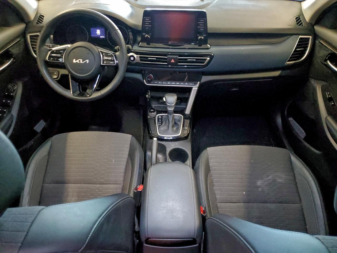 2023 KIA SELTOS S photo 15