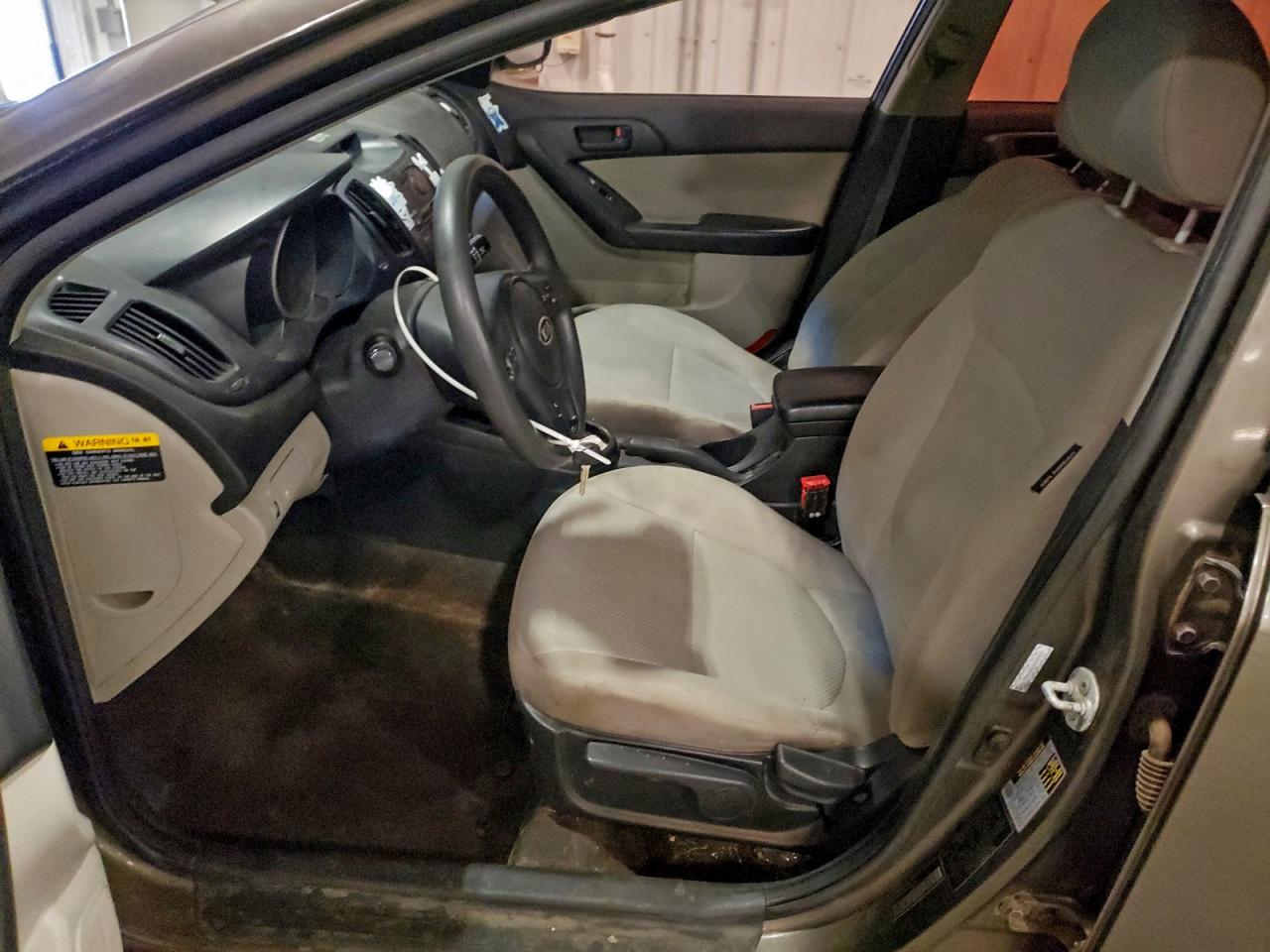 2010 KIA FORTE EX photo 7