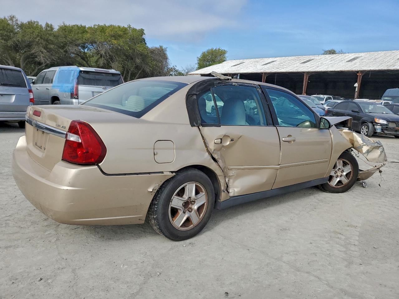 2005 CHEVROLET MALIBU LS photo 3