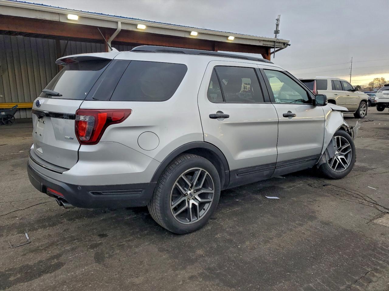 2018 FORD EXPLORER SPORT photo 9