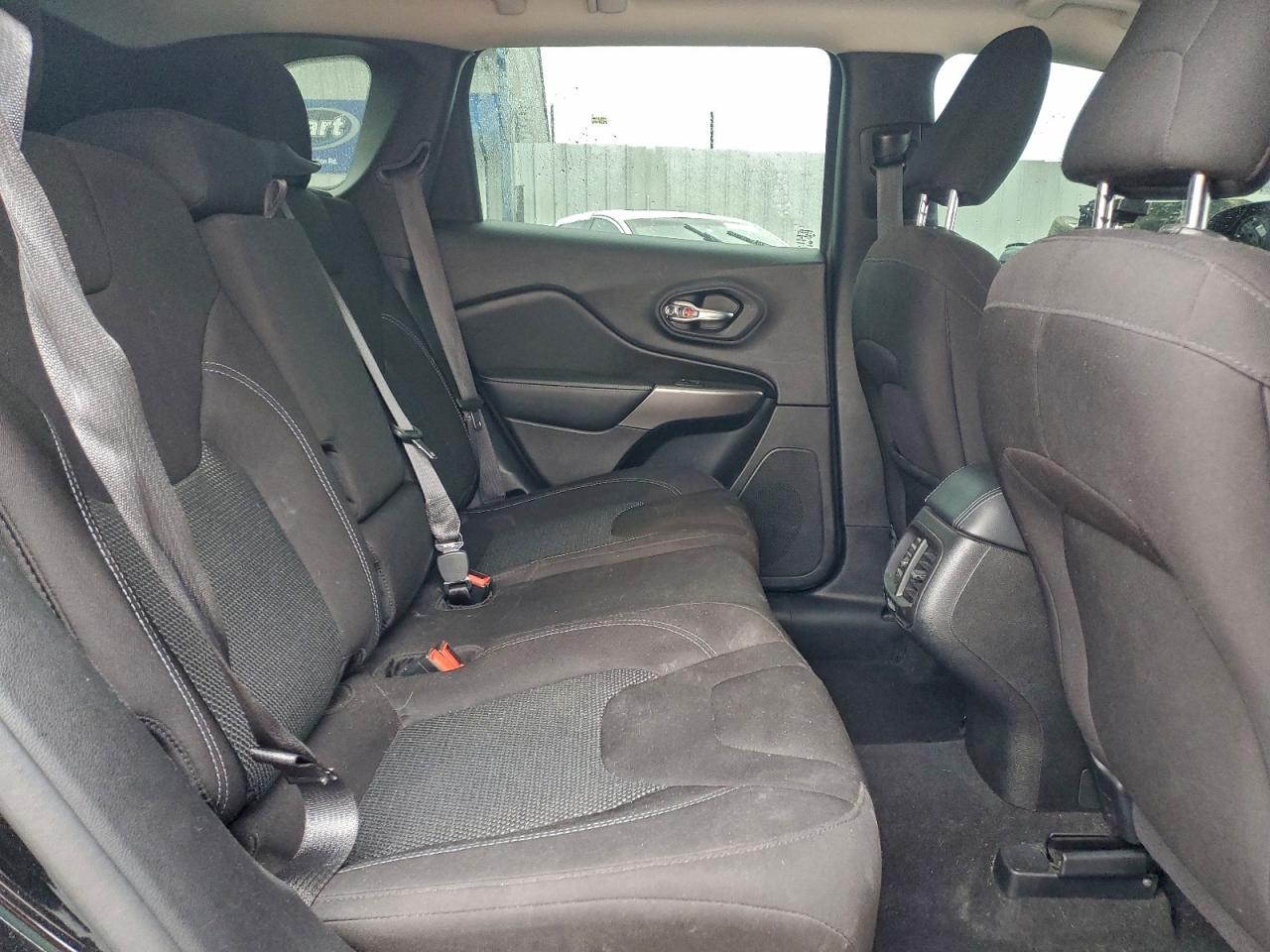 2021 JEEP CHEROKEE LATITUDE photo 11