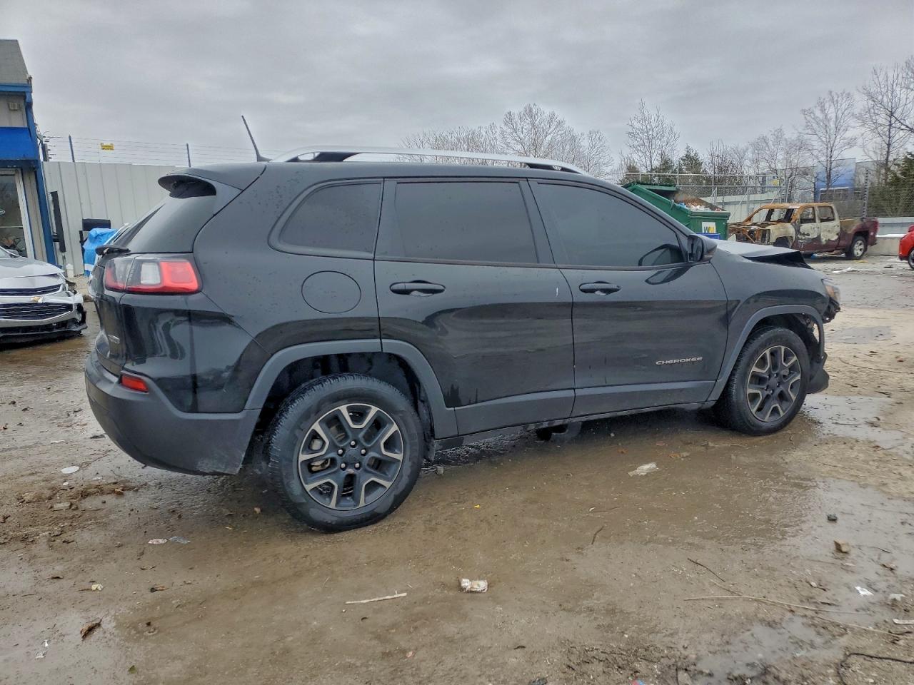 2021 JEEP CHEROKEE LATITUDE photo 3