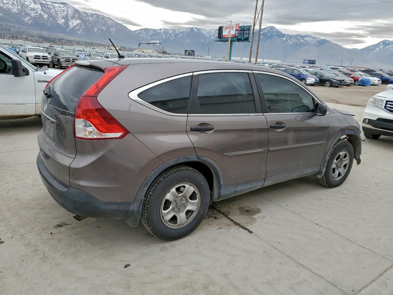 2014 HONDA CR-V LX photo 5