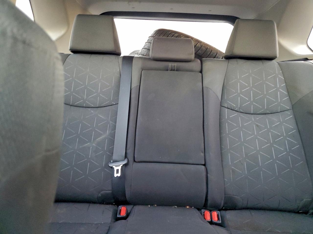 2021 TOYOTA RAV4 XLE photo 10