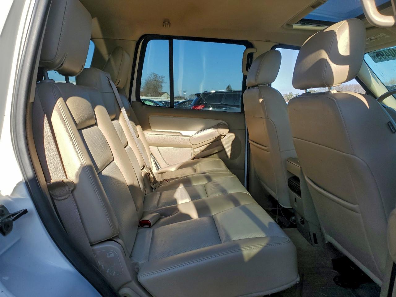 2008 MERCURY MOUNTAINEER PREMIER photo 11