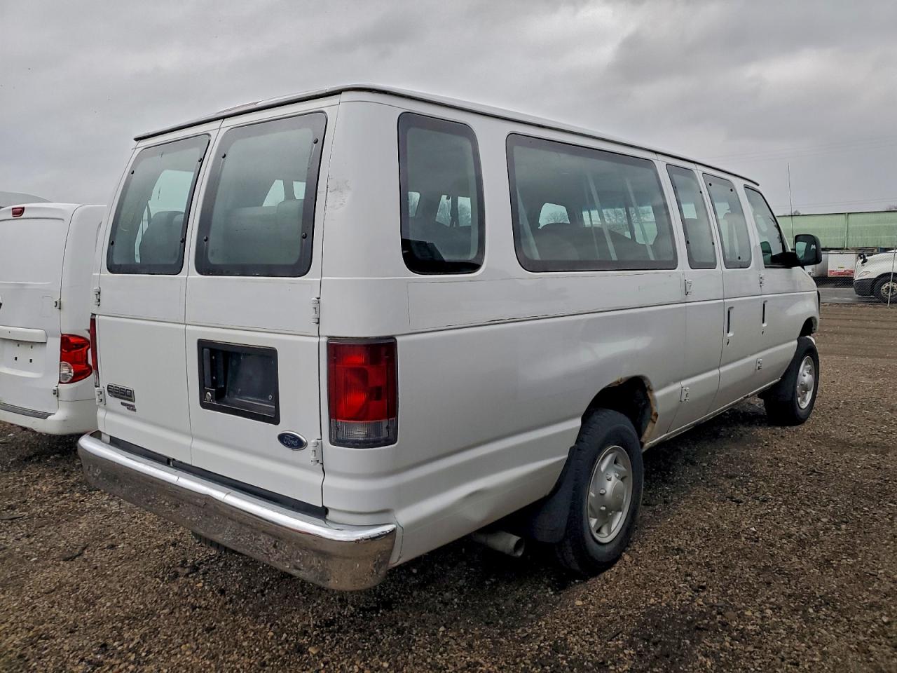 2008 FORD ECONOLINE E350 SUPER DUTY WAGON photo 5
