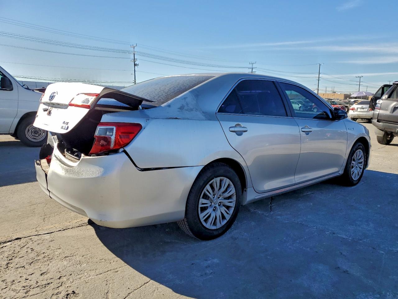 2013 TOYOTA CAMRY HYBRID photo 5