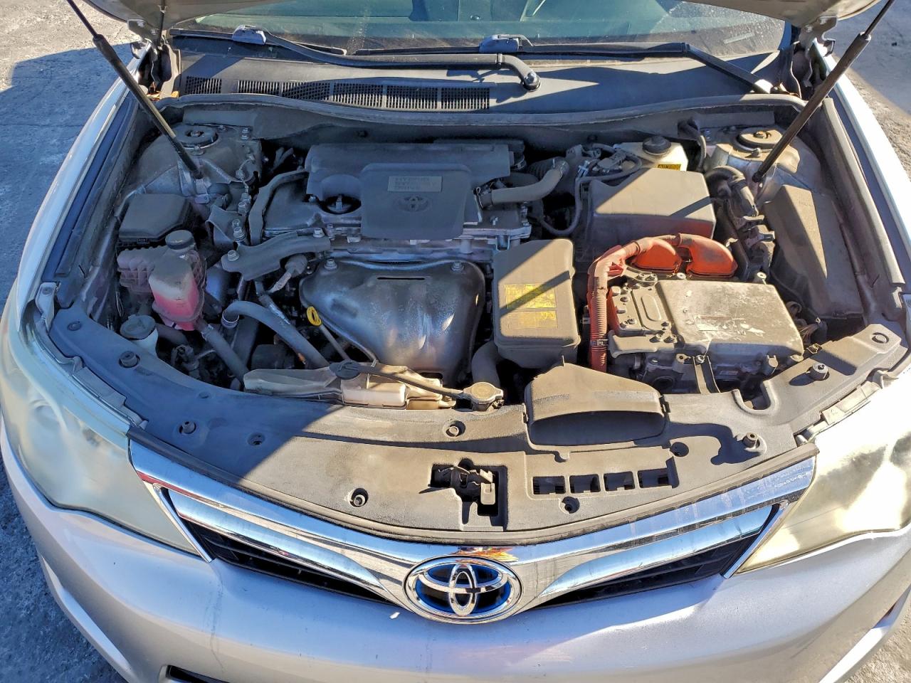 2013 TOYOTA CAMRY HYBRID photo 21