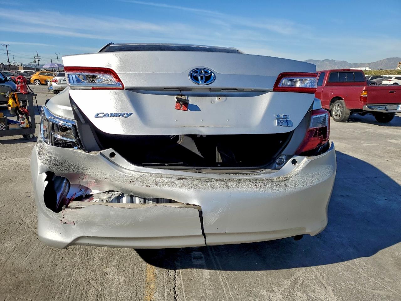 2013 TOYOTA CAMRY HYBRID photo 11