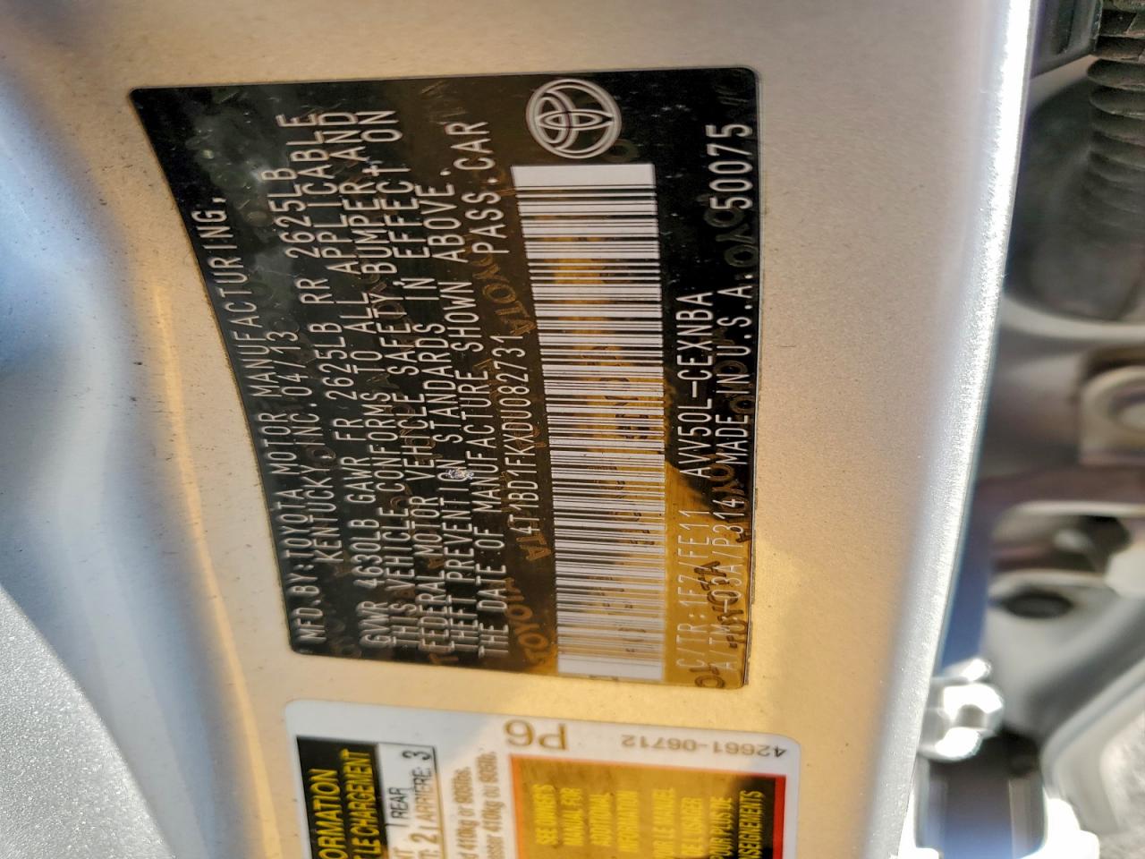 2013 TOYOTA CAMRY HYBRID photo 23