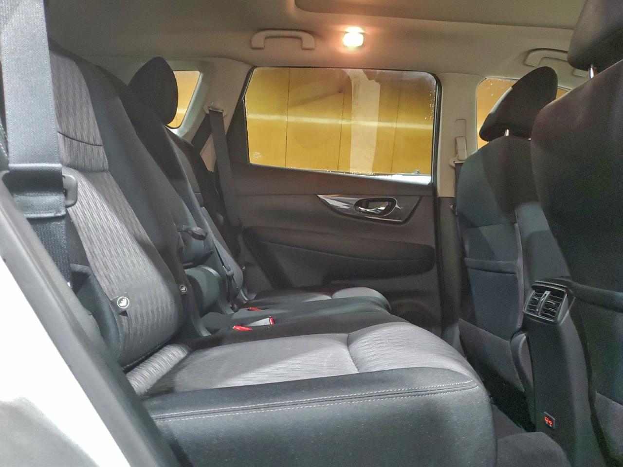 2020 NISSAN ROGUE S photo 11