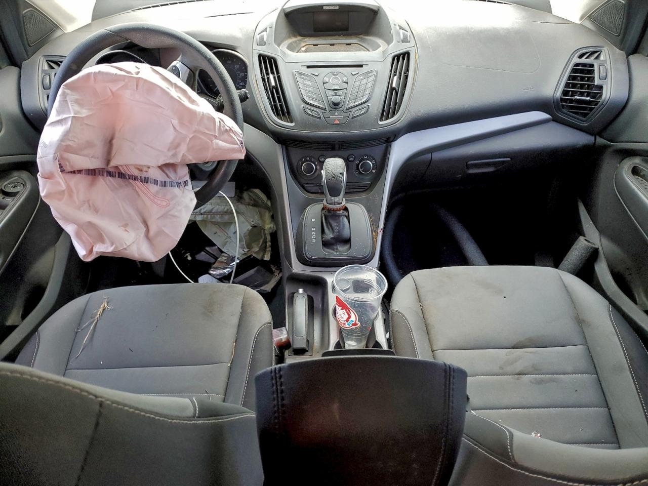 2016 FORD ESCAPE SE photo 8