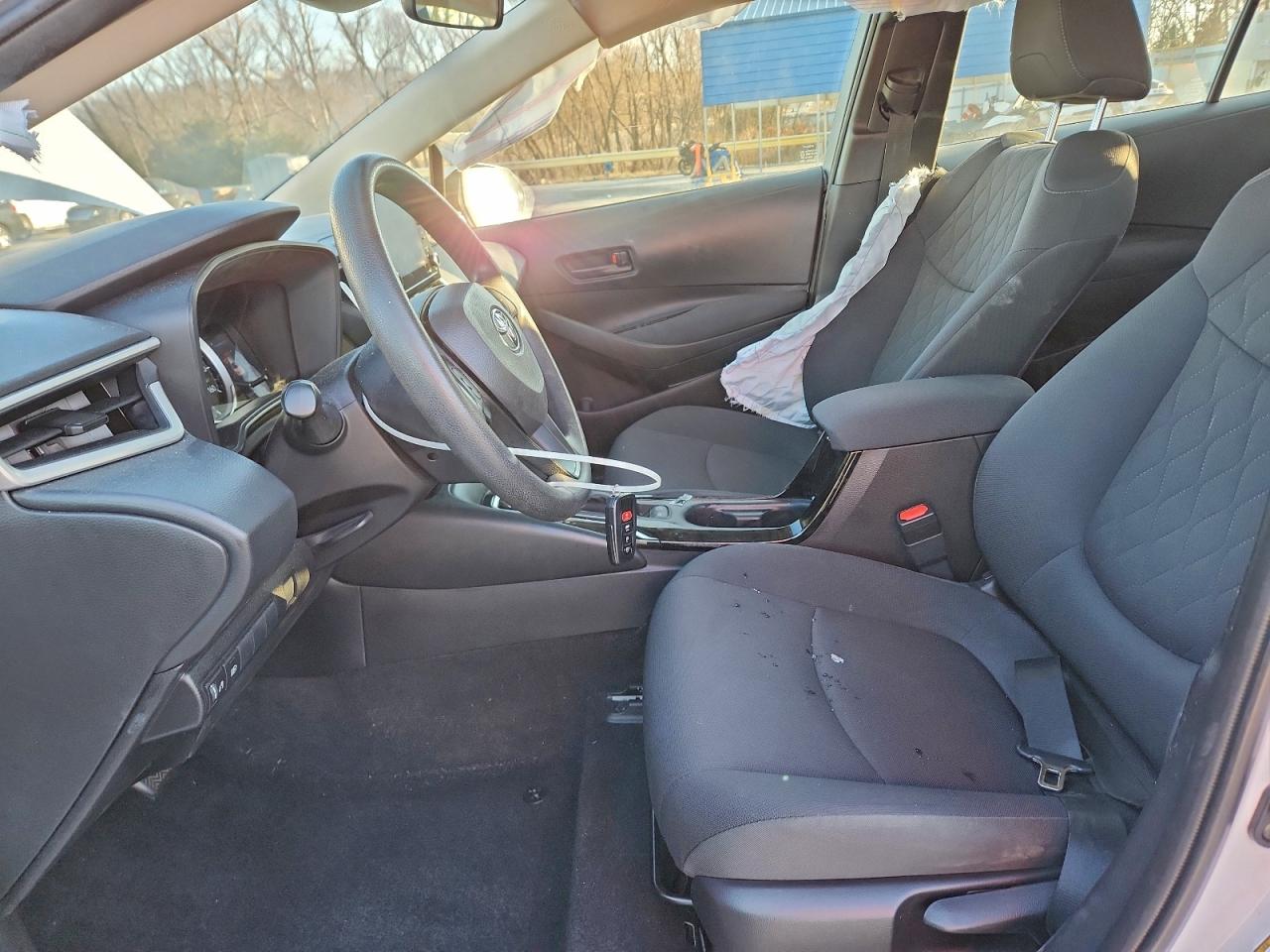 2022 TOYOTA COROLLA LE photo 7