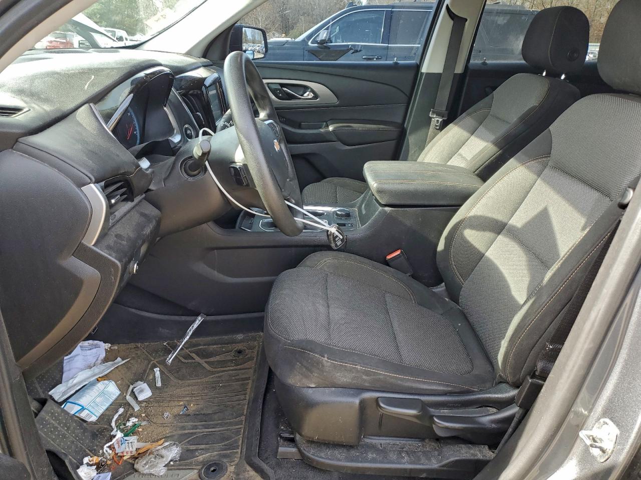 2019 CHEVROLET TRAVERSE LS photo 7