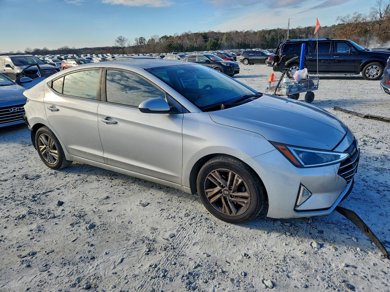 2020 HYUNDAI ELANTRA SEL photo 4