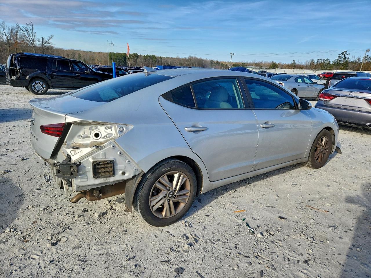 2020 HYUNDAI ELANTRA SEL photo 3
