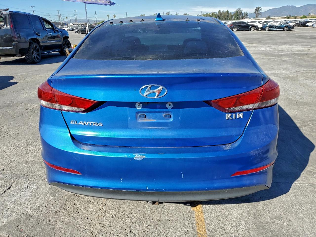 2017 HYUNDAI ELANTRA SE photo 6