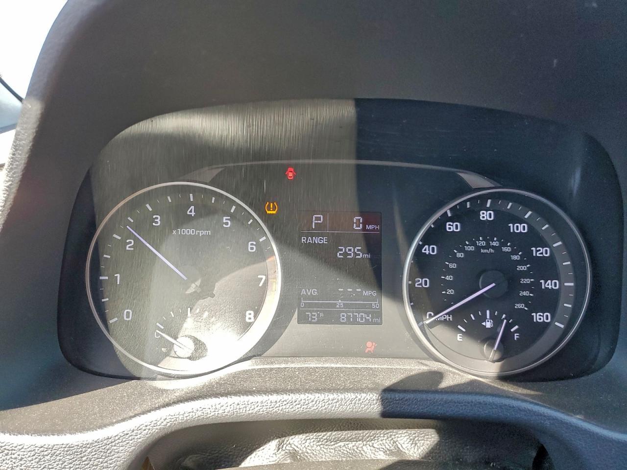 2017 HYUNDAI ELANTRA SE photo 9