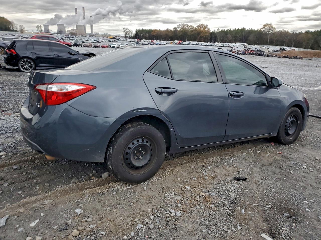 2015 TOYOTA COROLLA L photo 7