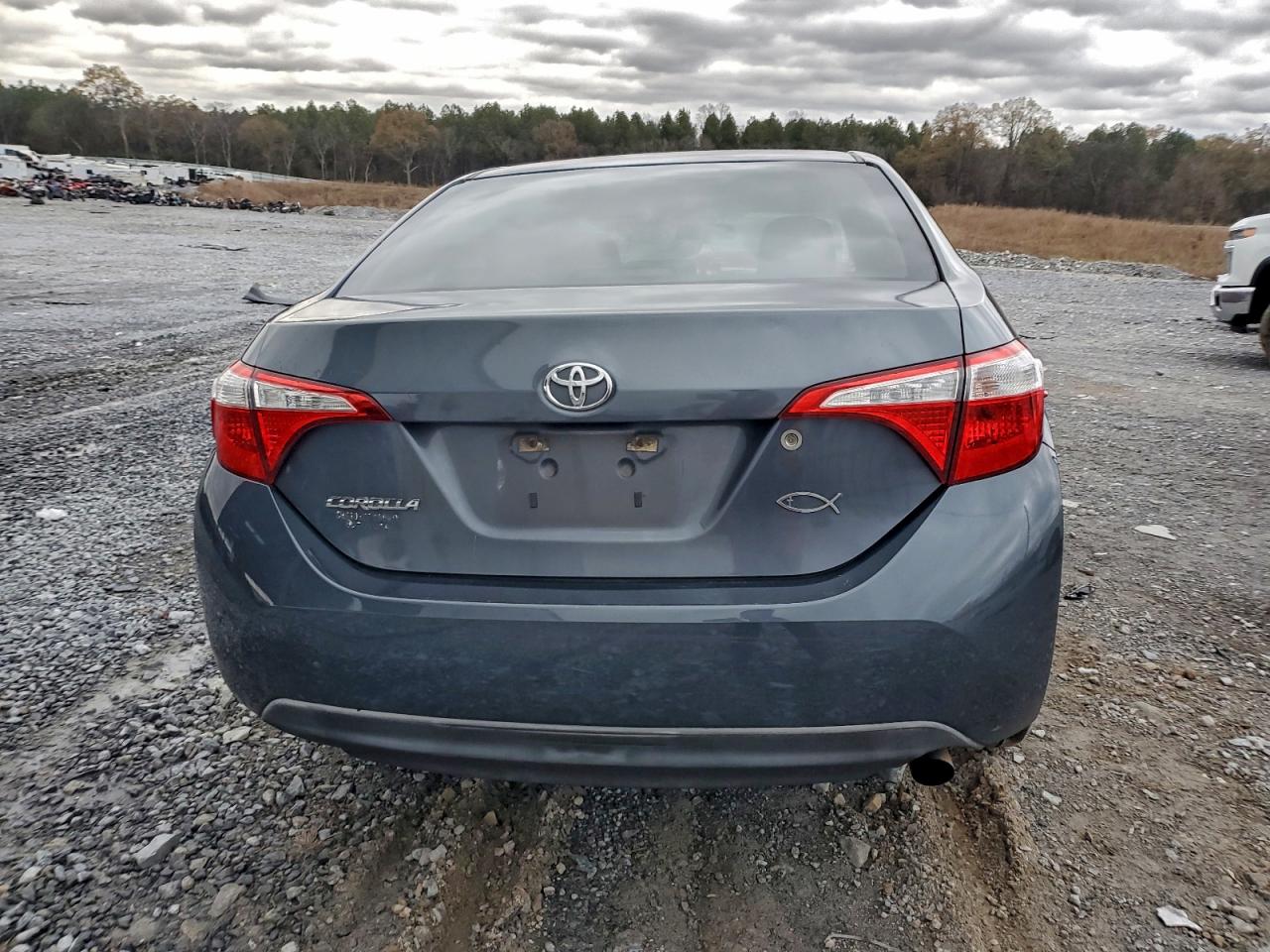 2015 TOYOTA COROLLA L photo 16