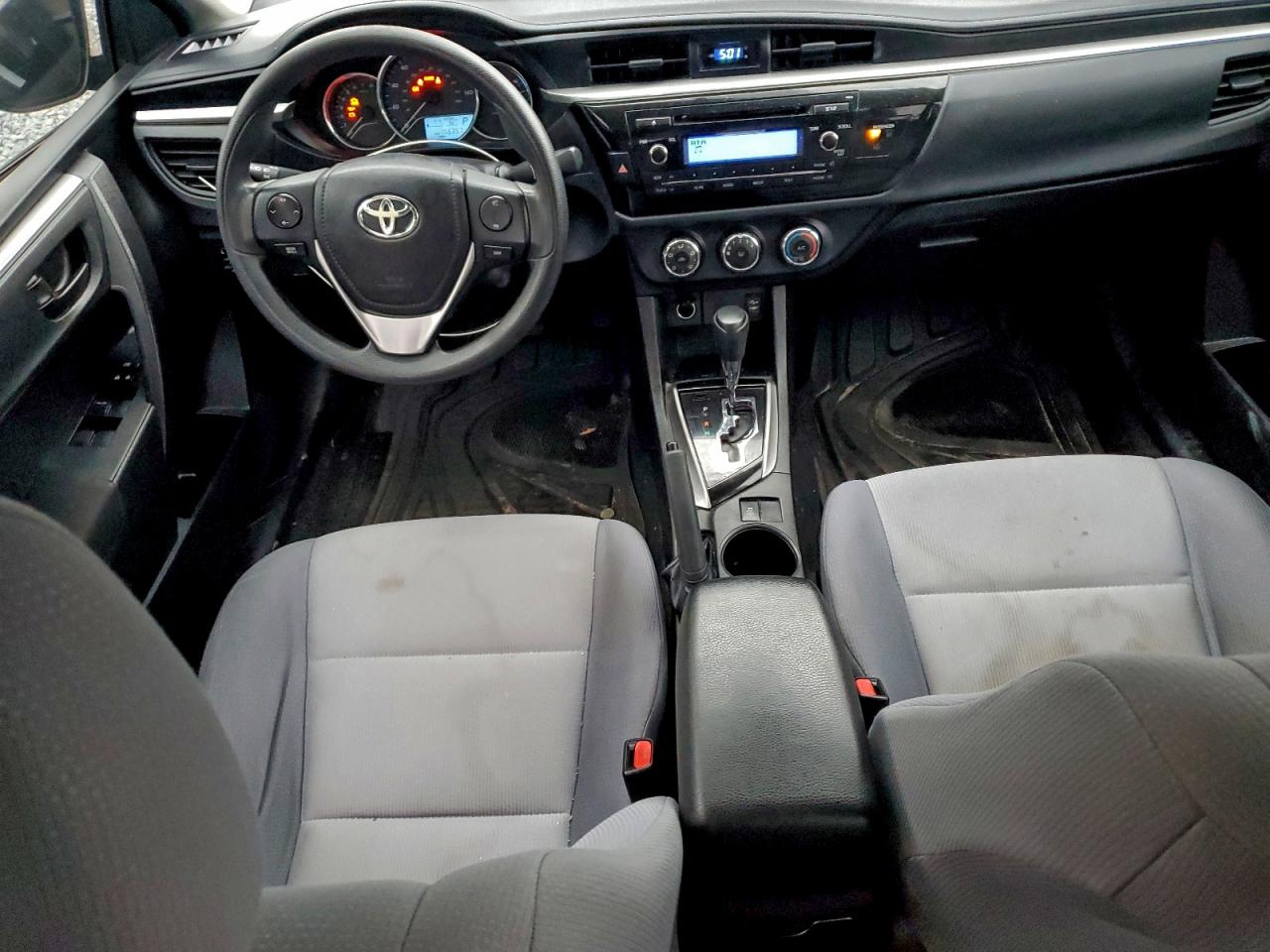 2015 TOYOTA COROLLA L photo 22