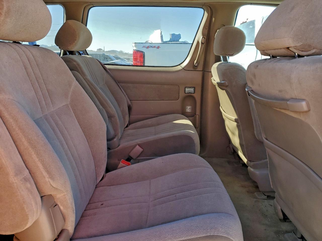 2002 TOYOTA SIENNA LE photo 21