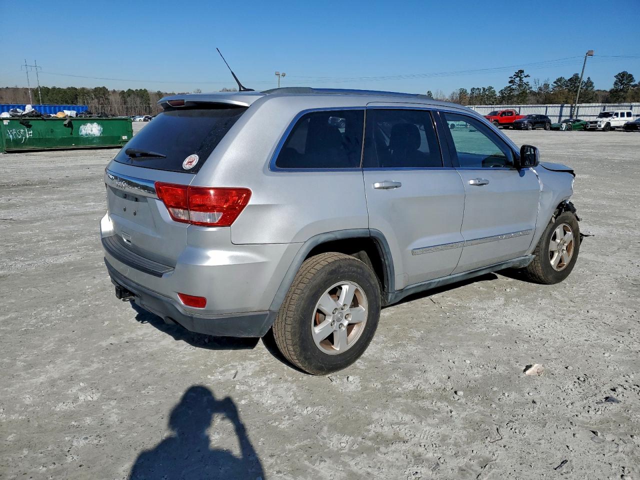 2011 JEEP GRAND CHEROKEE LAREDO photo 5