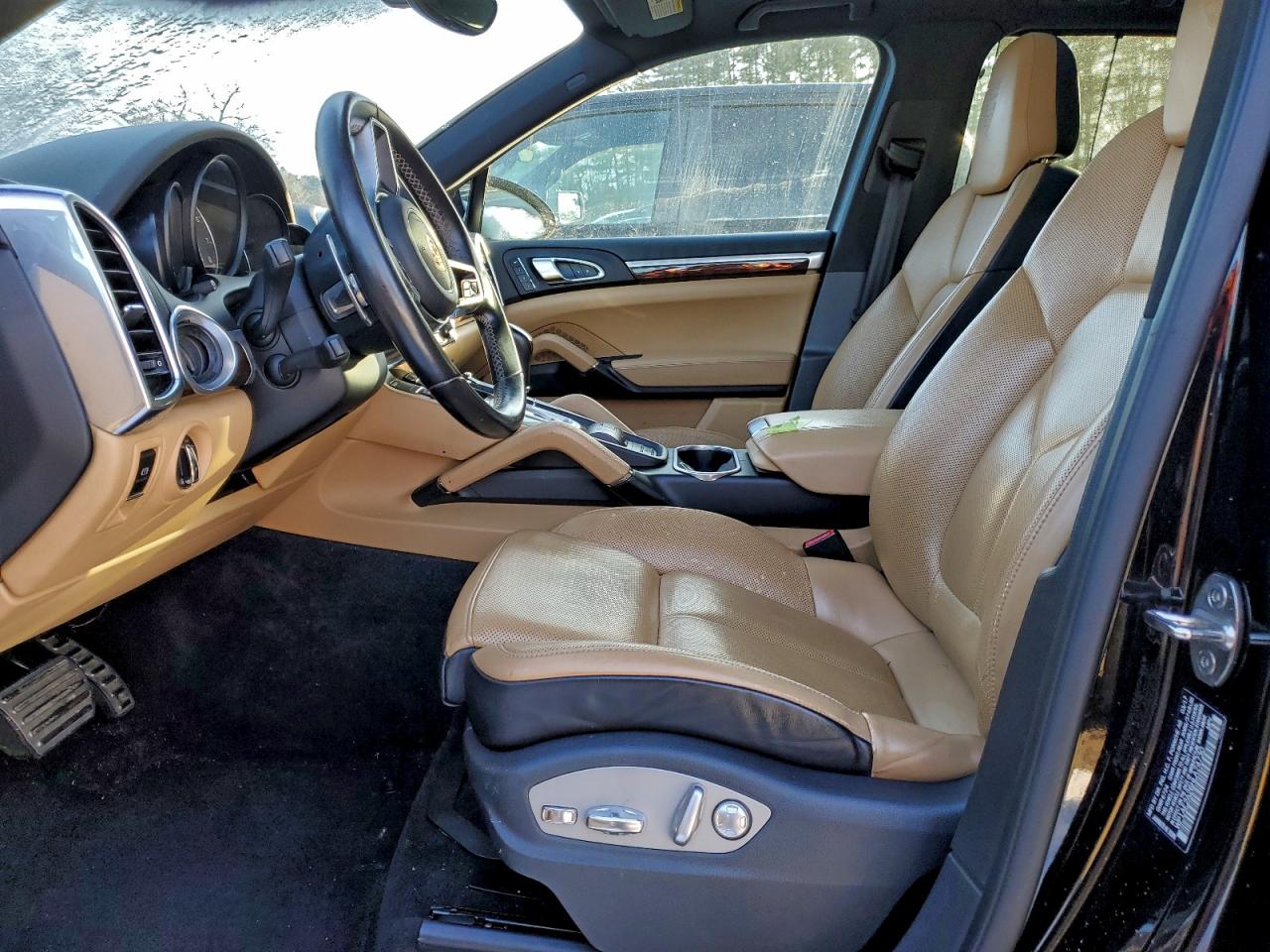 2017 PORSCHE CAYENNE SE HYBRID PLATINUM photo 19