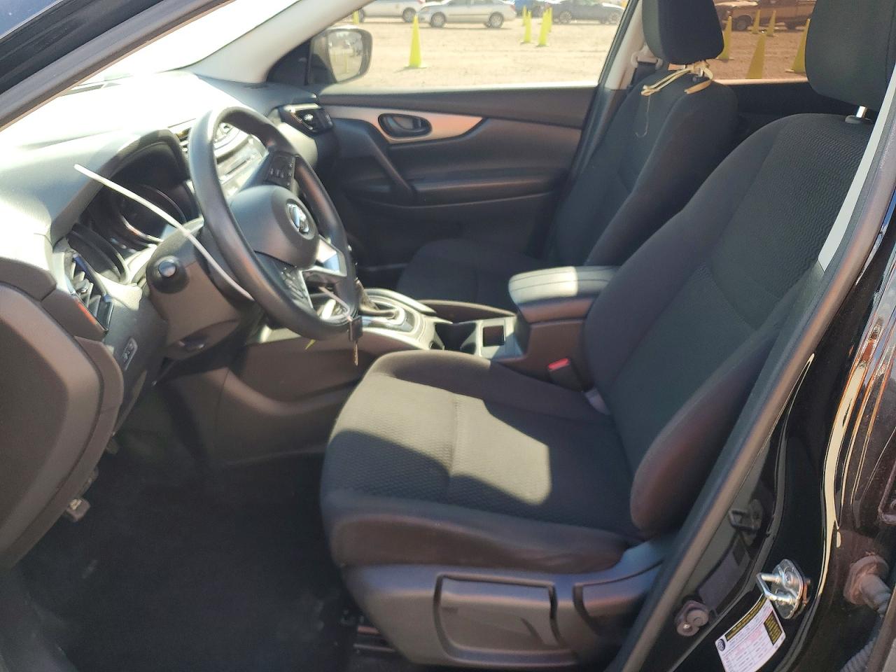 2018 NISSAN ROGUE SPORT S photo 7