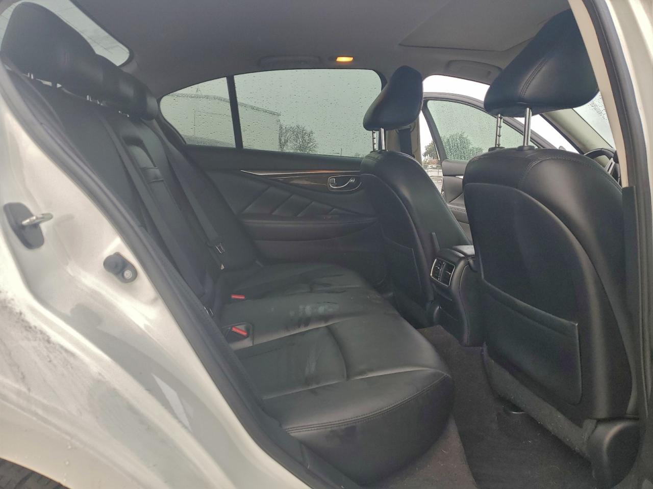 2018 INFINITI Q50 LUXE photo 10