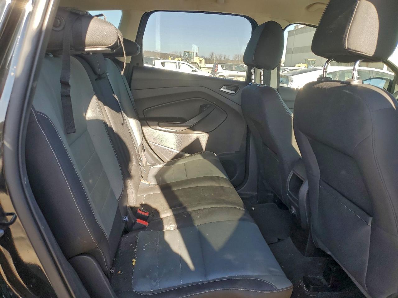 2016 FORD ESCAPE SE photo 11