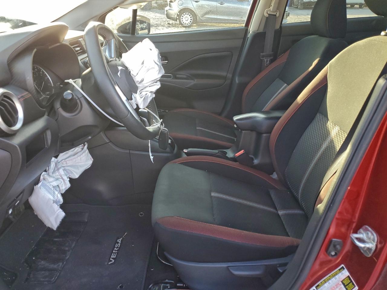 2024 NISSAN VERSA SR photo 13